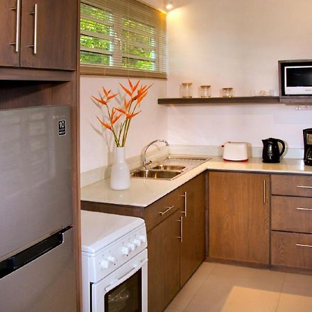 Вілла Gardens Retreat Pereybere Beach Екстер'єр фото
