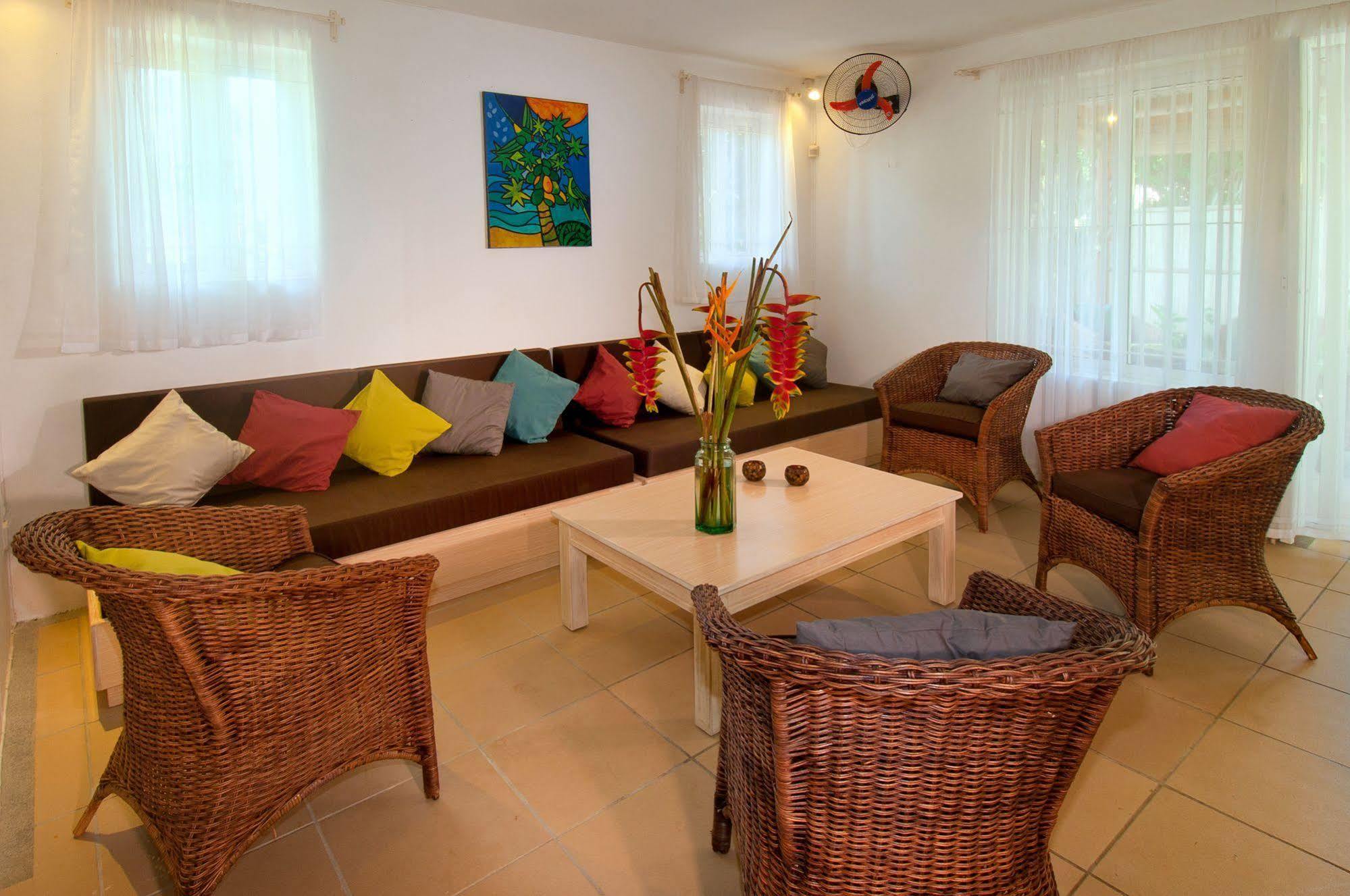 Вілла Gardens Retreat Pereybere Beach Екстер'єр фото